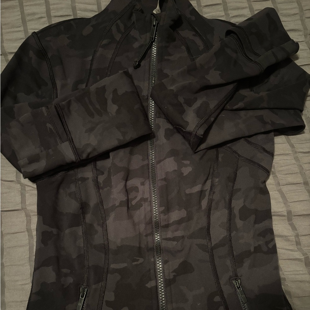 Camo Lulu Define Jacket size 4